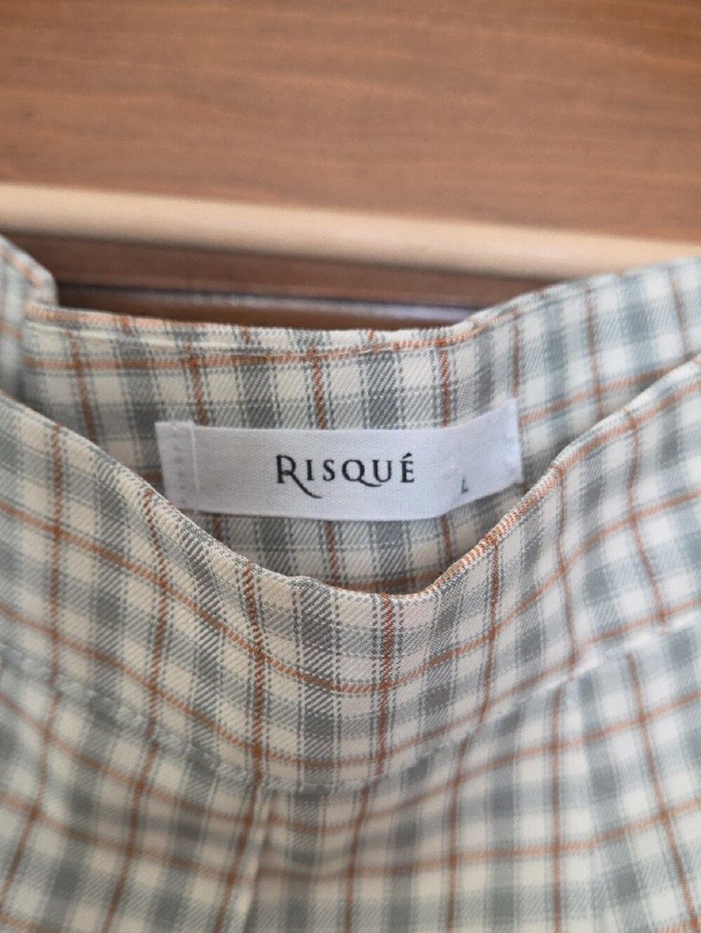 Risque Clothing - Plaid A-Line Mini Skort in Cream, Brown, & Light Blue Size L - Picture 2 of 7